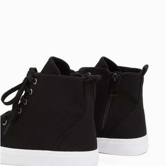 Black Canvas High-Top Sneaker (WW - Picture 6 of 7